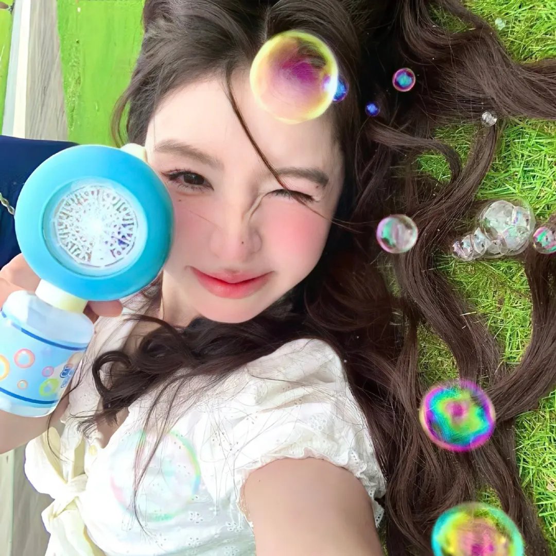 艺术学院海报